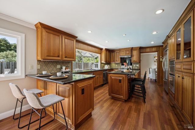 29 Andreas Cir, Novato, CA 94945