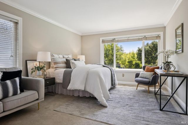 29 Andreas Cir, Novato, CA 94945