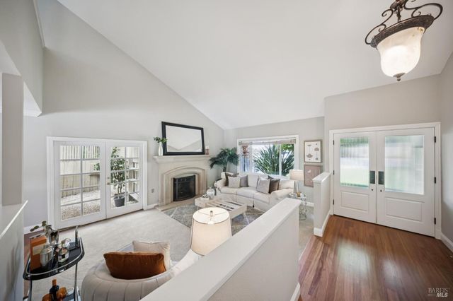 29 Andreas Cir, Novato, CA 94945