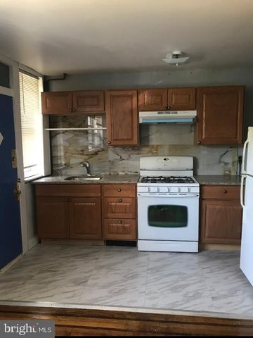 124 N 32ND ST, Camden, NJ 08105
