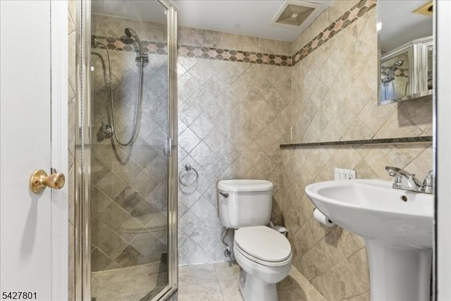 2 Horizon Road, Fort Lee Boro, NJ 07024