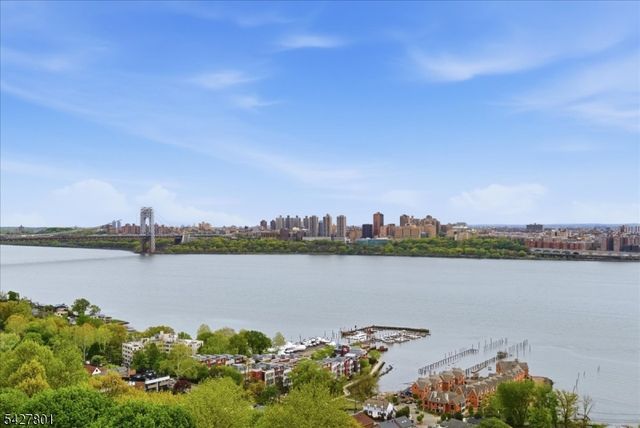 2 Horizon Road, Fort Lee Boro, NJ 07024