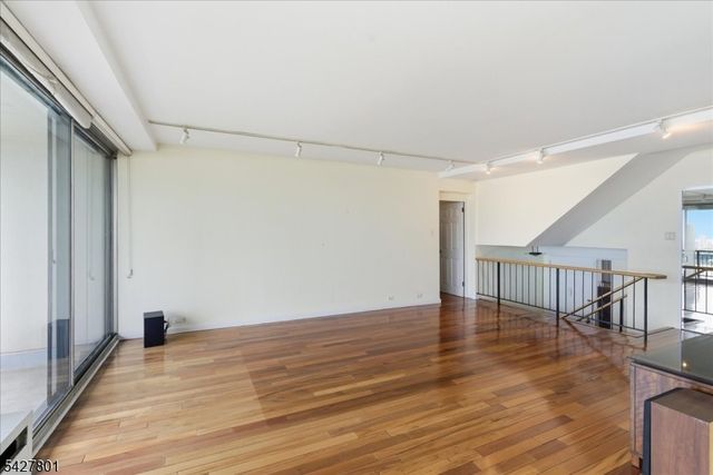 2 Horizon Road, Fort Lee Boro, NJ 07024