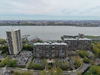 2 Horizon Road, Fort Lee Boro, NJ 07024