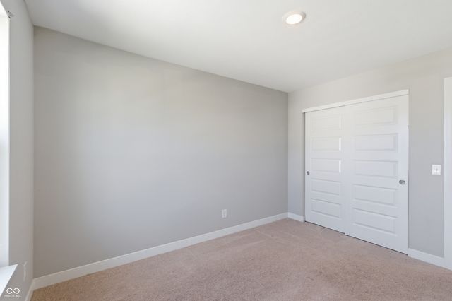 221 Switchgrass Lane, Whiteland, IN 46184