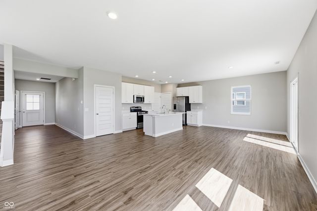 221 Switchgrass Lane, Whiteland, IN 46184