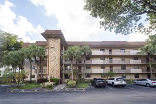 4965 E Sabal Palm Blvd 303, Tamarac, FL 33319
