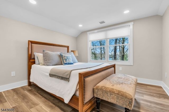 109 Castle Rock Rd, Jefferson Twp., NJ 07849