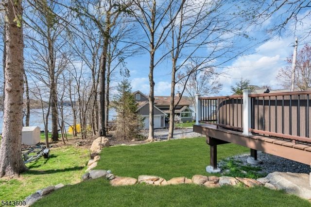 109 Castle Rock Rd, Jefferson Twp., NJ 07849