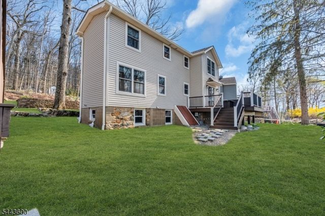 109 Castle Rock Rd, Jefferson Twp., NJ 07849