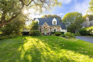 12 Westwood Drive, Perinton, NY 14445