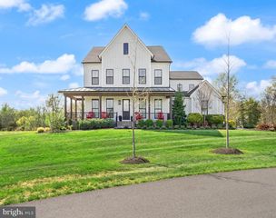 23385 WALKING WOODS LN, Aldie, VA 20105
