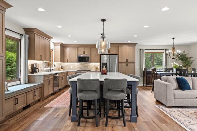 S43W38745 County Road D, Dousman, WI 53118