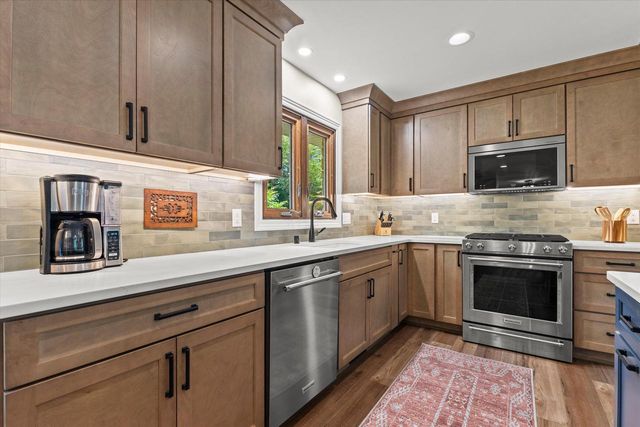 S43W38745 County Road D, Dousman, WI 53118