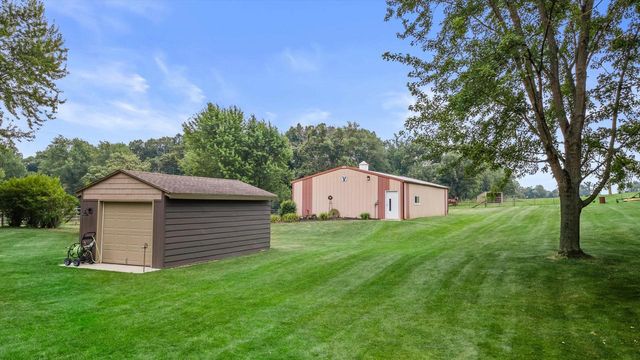 S43W38745 County Road D, Dousman, WI 53118