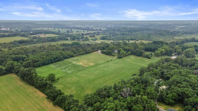 S43W38745 County Road D, Dousman, WI 53118