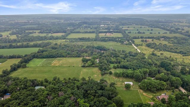 S43W38745 County Road D, Dousman, WI 53118