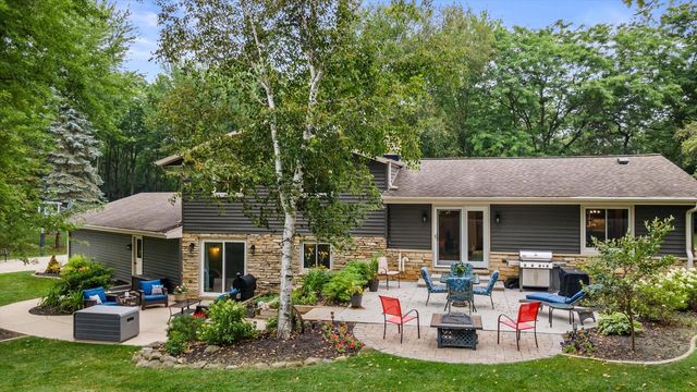 S43W38745 County Road D, Dousman, WI 53118