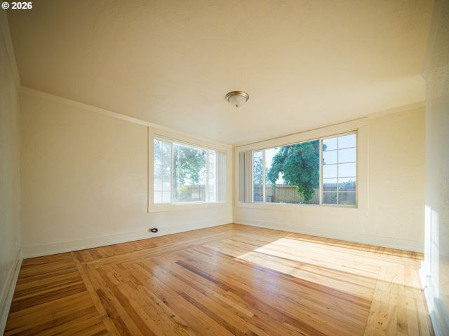 7020 Sw COUNTRY CLUB Dr, Corvallis, OR 97333