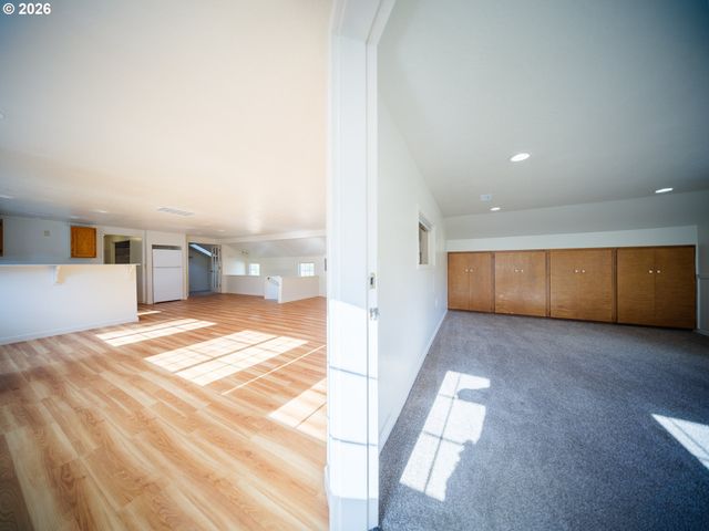 7020 Sw COUNTRY CLUB Dr, Corvallis, OR 97333