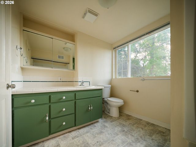7020 Sw COUNTRY CLUB Dr, Corvallis, OR 97333