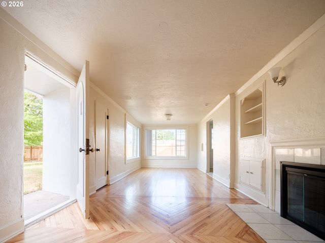 7020 Sw COUNTRY CLUB Dr, Corvallis, OR 97333