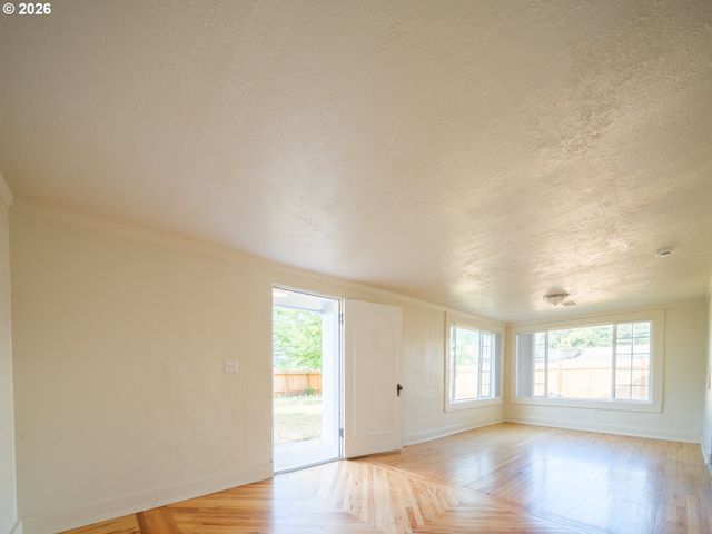 7020 Sw COUNTRY CLUB Dr, Corvallis, OR 97333