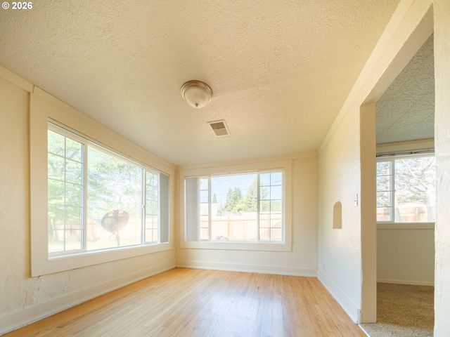 7020 Sw COUNTRY CLUB Dr, Corvallis, OR 97333