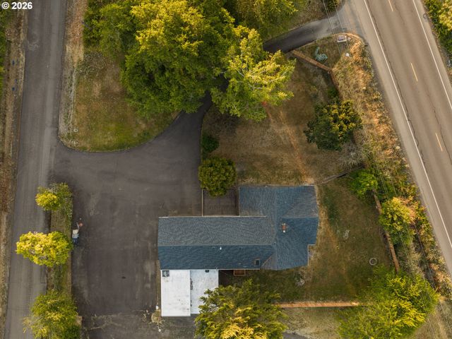 7020 Sw COUNTRY CLUB Dr, Corvallis, OR 97333