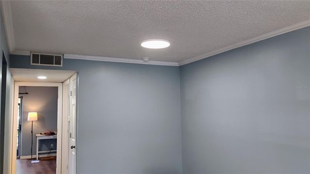 9115 TUDOR DRIVE E106, Tampa, FL 33615