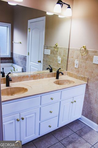 401 Myrtle Court, Loganville, GA 30052