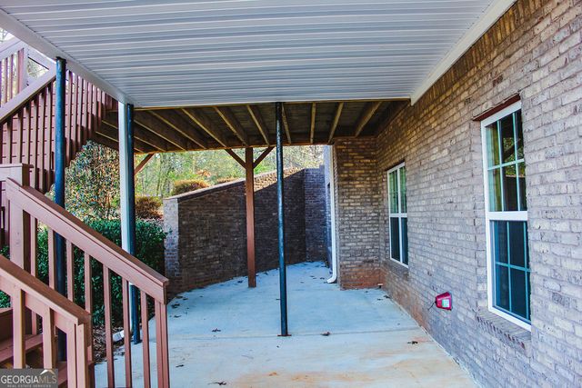 401 Myrtle Court, Loganville, GA 30052