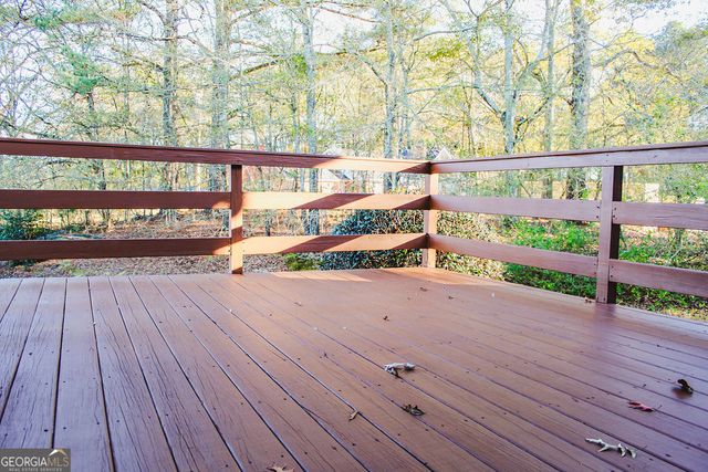 401 Myrtle Court, Loganville, GA 30052