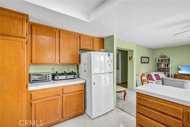 37230 45th St E, Palmdale, CA 93552