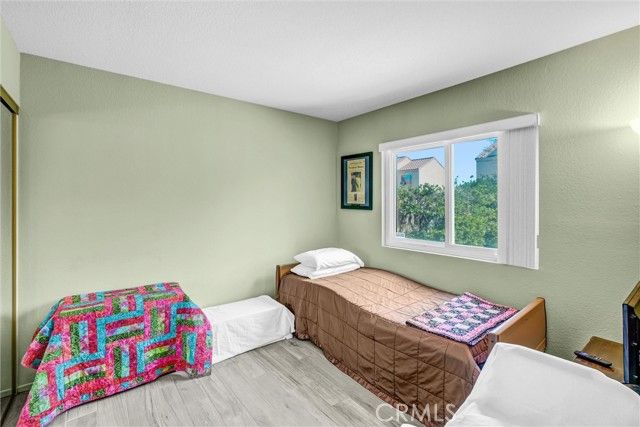 37230 45th St E, Palmdale, CA 93552