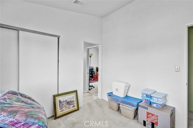 37230 45th St E, Palmdale, CA 93552