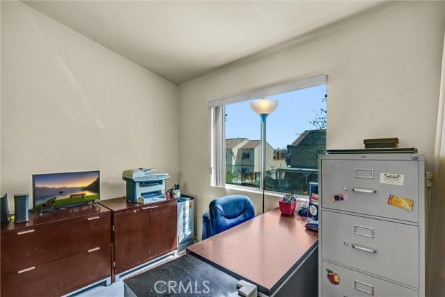 37230 45th St E, Palmdale, CA 93552