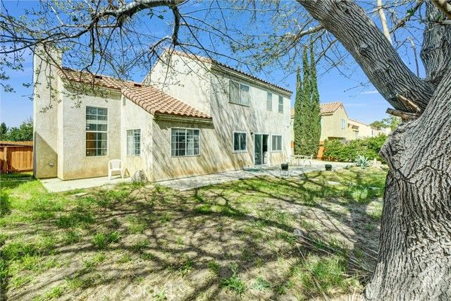 37230 45th St E, Palmdale, CA 93552