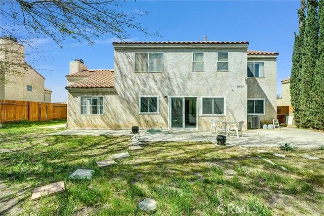 37230 45th St E, Palmdale, CA 93552