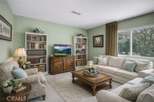 37230 45th St E, Palmdale, CA 93552