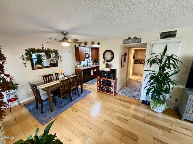 1340 E Hillcrest Drive 10, Thousand Oaks, CA 91362