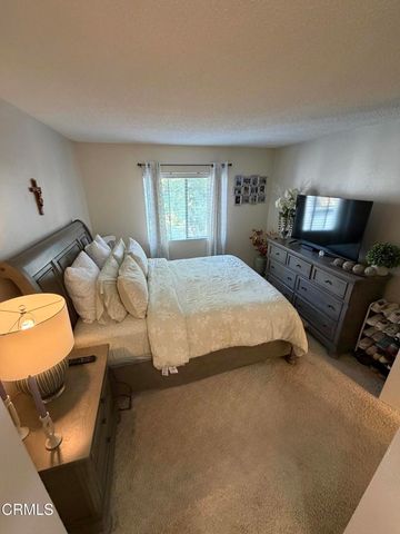1340 E Hillcrest Drive 10, Thousand Oaks, CA 91362