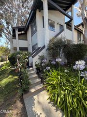 1340 E Hillcrest Drive 10, Thousand Oaks, CA 91362