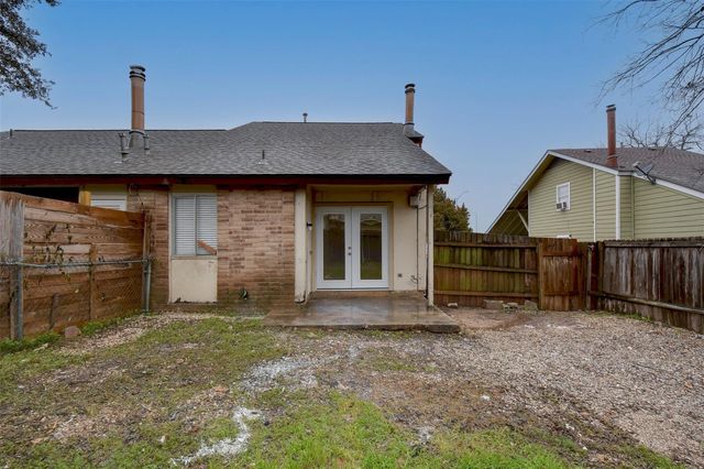 6803 Woodhue DR A, Austin, TX 78745