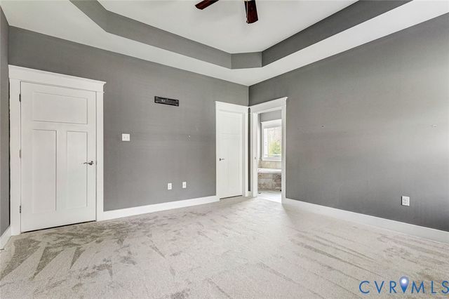 8365 Drakes Landing Ct, Mechanicsville, VA 23111