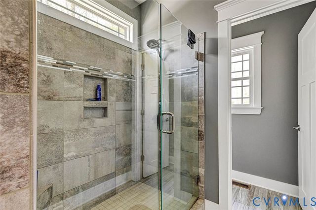 8365 Drakes Landing Ct, Mechanicsville, VA 23111
