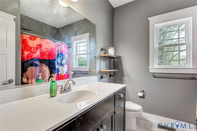 8365 Drakes Landing Ct, Mechanicsville, VA 23111