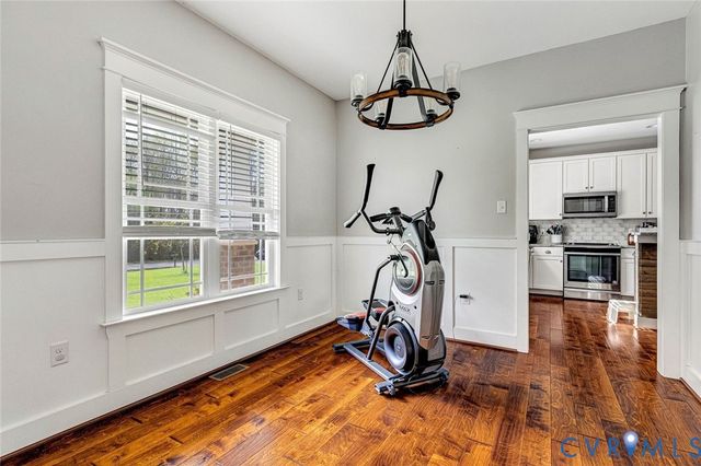 8365 Drakes Landing Ct, Mechanicsville, VA 23111