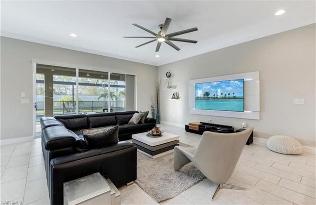 3320 Pilot CIR, Naples, FL 34120