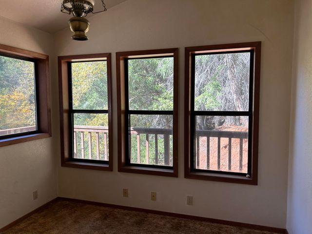 30 Bear Canyon Road, Weaverville, CA 96093